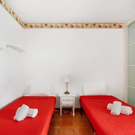 Beautiful Duque Poris